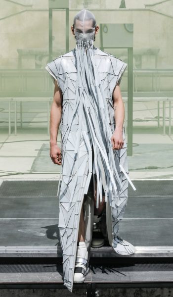 collections_cover_Rick_Owens_SS19_Men_look_24